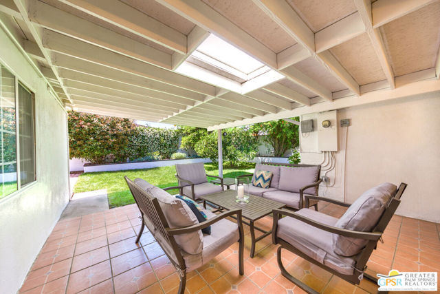 13613 Muscatine Street, Arleta CA: https://media.crmls.org/mediaz/2ec2e028-d35d-49a8-ae42-e6293332e22d.jpg