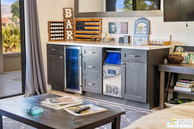 40165 Baltusrol Circle, Palm Desert CA: https://media.crmls.org/mediaz/2ec2e770-4a86-432a-a0cc-3819fc372683.jpg