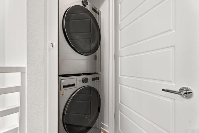 Detail Gallery Image 19 of 63 For 10416 Adamson Way, San Diego,  CA 92126 - 3 Beds | 3/1 Baths