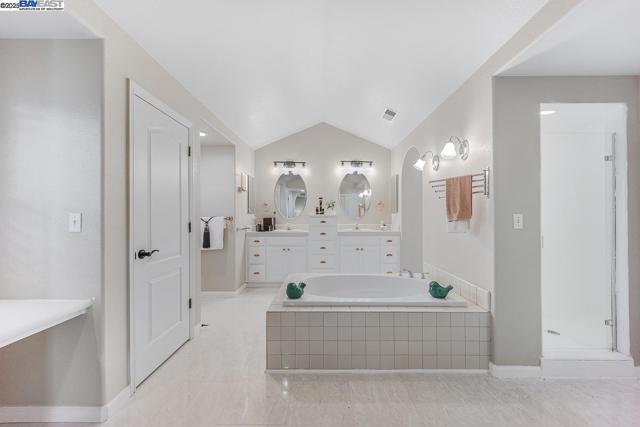 2744 Redbridge Rd, Tracy CA: https://media.crmls.org/mediaz/2ec4ee8d-a52d-48a1-9ffa-6a1a5f64c92a.jpg
