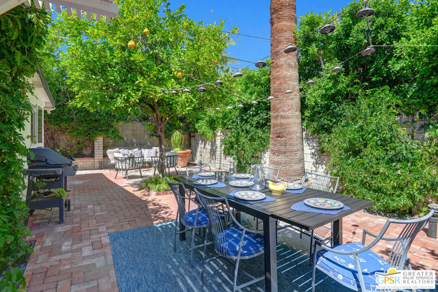 830 N Riverside Drive, Palm Springs CA: https://media.crmls.org/mediaz/2ec601fa-0774-4d08-a263-f937885b31a5.jpg