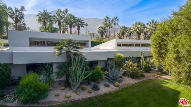70461 Boothill Road, Rancho Mirage CA: https://media.crmls.org/mediaz/2ec73d74-9366-449c-aca7-80a3c3a30a64.jpg