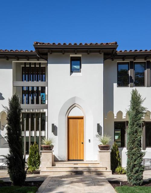 1307 University Avenue, Palo Alto CA: https://media.crmls.org/mediaz/2ec84c12-e802-410d-abd2-c54a4d515291.jpg