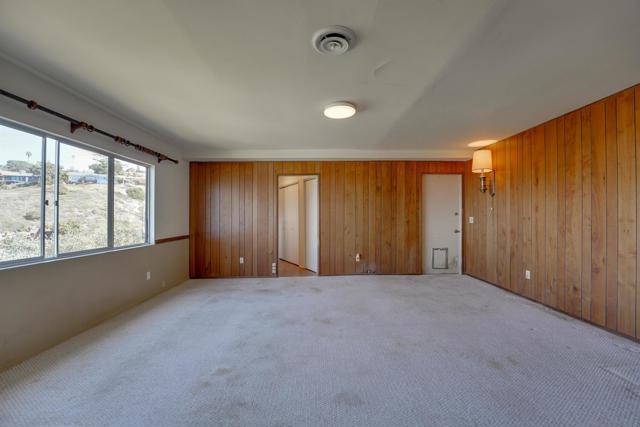 5995 La Jolla Corona Dr., La Jolla CA: https://media.crmls.org/mediaz/2ec85869-ec89-42d2-a13f-94dee6bf6c42.jpg