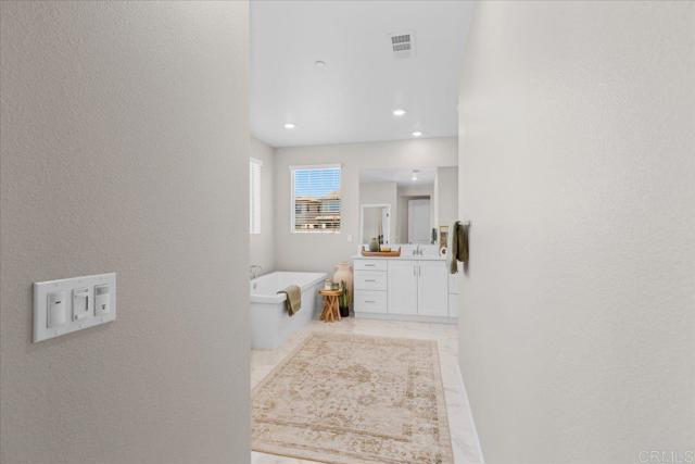 660 Westbrook Loop, San Marcos CA: https://media.crmls.org/mediaz/2ec8e80e-bdda-48f2-a9c2-190b03e2b1dd.jpg