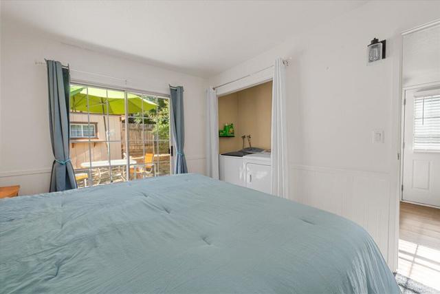 206 E Barker Boulevard, Big Bear CA: https://media.crmls.org/mediaz/2ec90ef5-3036-4ddb-a05e-8eda50c5f7cd.jpg