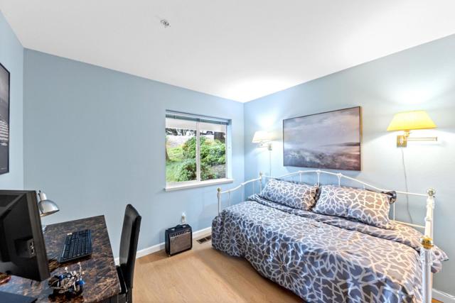 323 Green Ridge Drive, Daly City CA: https://media.crmls.org/mediaz/2ecaff7c-ddd3-4a6d-9536-39ce09d68f97.jpg