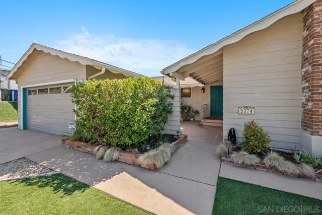 5374 Wellesley Street, La Mesa CA: https://media.crmls.org/mediaz/2ecb5cd7-55a5-482c-acb1-51ecb8b8e6b7.jpg