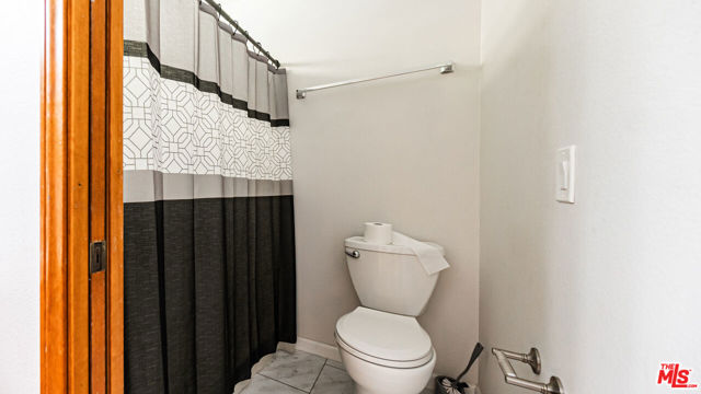 26665 Lakeview Drive, Helendale CA: https://media.crmls.org/mediaz/2ecb8a0f-2dd1-43cb-9f1a-38ee1f5cc6b2.jpg