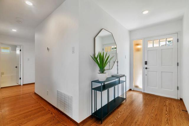 3300 Plateau Drive, Belmont CA: https://media.crmls.org/mediaz/2ecca356-260a-4442-aaef-3a209cc2699c.jpg