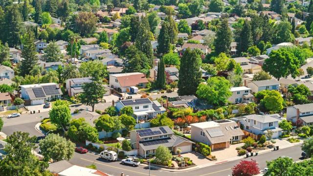 1347 Vintner Way, Pleasanton CA: https://media.crmls.org/mediaz/2ecd796b-7fc6-42a6-a82f-c5773a6a7967.jpg