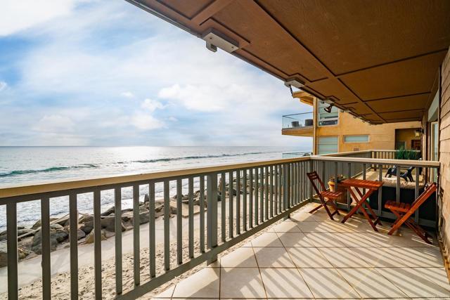 Detail Gallery Image 15 of 46 For 1445 Pacific St #H,  Oceanside,  CA 92054 - 1 Beds | 2 Baths