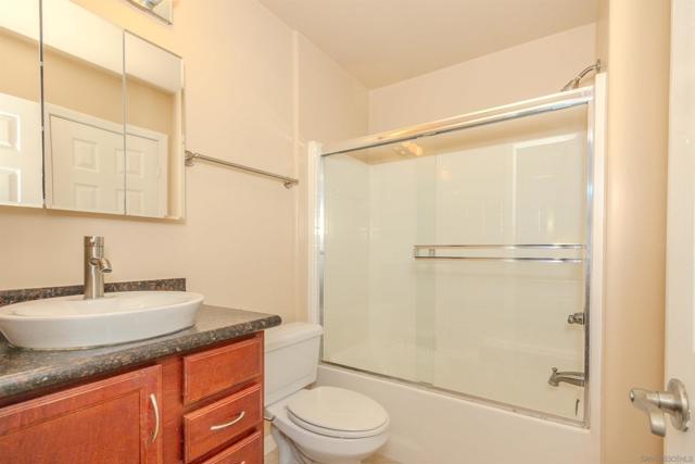 Image 16 of 27 For 5252 Balboa Arms Dr  #155