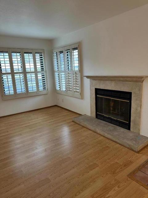 808 Red Leaf Court, San Francisco CA: https://media.crmls.org/mediaz/2ed0d7f0-d130-40c7-91c6-f71aa81d6c46.jpg