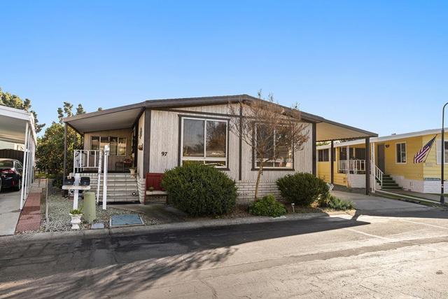 Front Image Thumbnail for CRNDP2511517