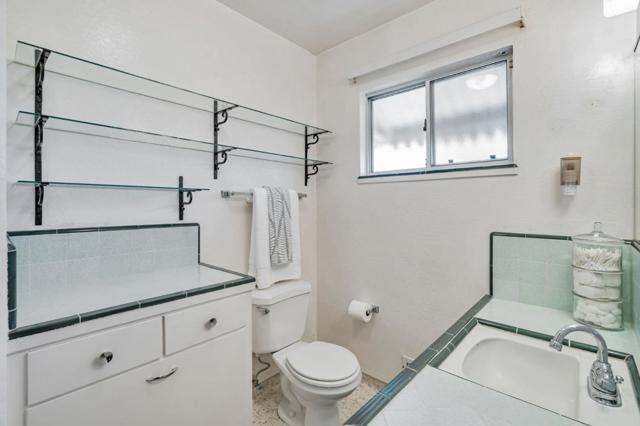 93 Alexander Court, San Jose CA: https://media.crmls.org/mediaz/2ed21d47-3974-4840-86e3-647d049e10d0.jpg