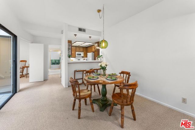 1119 23rd Street, Santa Monica CA: https://media.crmls.org/mediaz/2ed28d65-7849-4644-809e-10e9b508409b.jpg