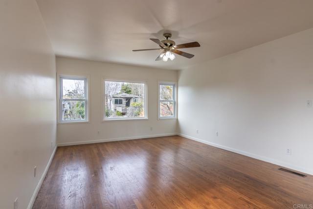 Image 14 of 32 For 1056 Lincoln Avenue