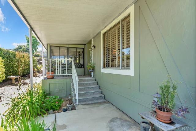 18218 Paradise Mountain, Valley Center, California 92082, 2 Bedrooms Bedrooms, ,2 BathroomsBathrooms,Residential,For Sale,Paradise Mountain,PTP2403559