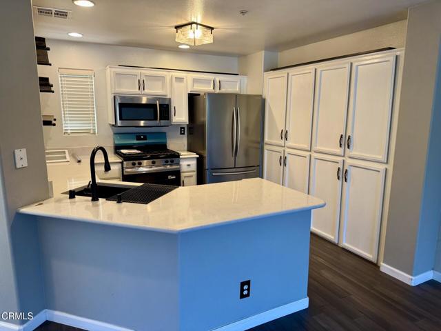 Detail Gallery Image 5 of 51 For 2742 Borchard Rd, Newbury Park,  CA 91320 - 3 Beds | 2/1 Baths