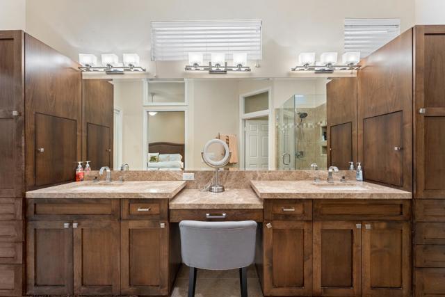 78325 Cloveridge Way, Palm Desert CA: https://media.crmls.org/mediaz/2ed38cc2-b2a0-4cbf-ad8c-999bcfc96875.jpg