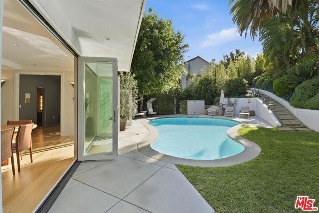 2003 El Cerrito Place, Los Angeles CA: https://media.crmls.org/mediaz/2ed42138-58b9-4a86-b26d-6171b0f87814.jpg