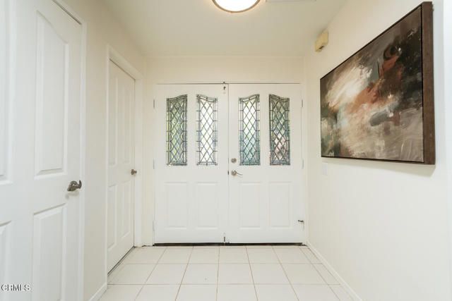 Detail Gallery Image 6 of 74 For 3550 Santa Carlotta St, Glendale,  CA 91214 - 5 Beds | 4 Baths