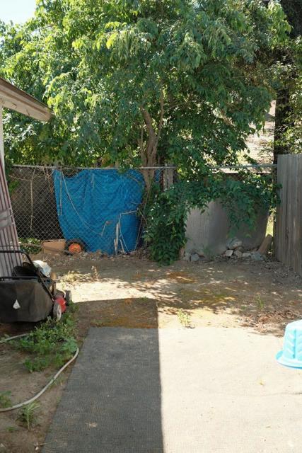 101 Maple Street, Modesto CA: https://media.crmls.org/mediaz/2ed42fd9-6bbe-47f3-9aea-abc43f5bc375.jpg