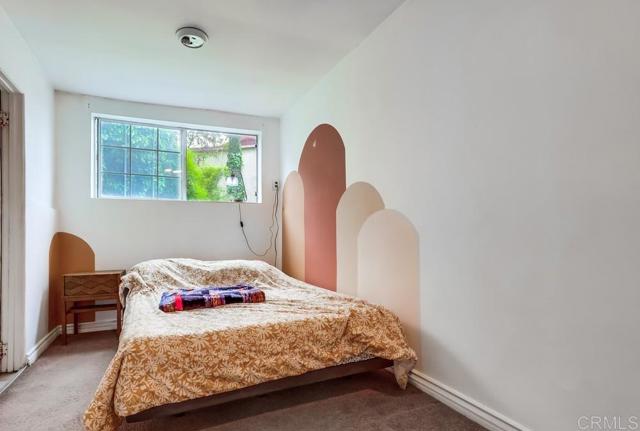 1279 N Hicks Drive, East Los Angeles CA: https://media.crmls.org/mediaz/2ed4a328-77dd-46ac-9f81-67656aa0b35b.jpg