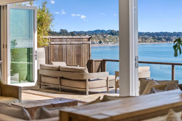 108 Grove Lane, Capitola CA: https://media.crmls.org/mediaz/2ed50455-d929-4fa2-a1a0-914c11493d68.jpg