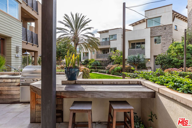 Details for 5817 Sparrow Court, Los Angeles, CA 90094