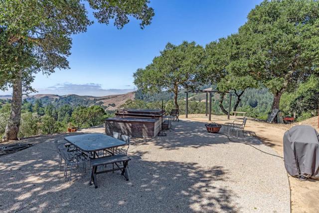 12725 Old La Honda Road, Woodside CA: https://media.crmls.org/mediaz/2ed59912-e1d8-4628-8dca-e7869a9b6cd9.jpg