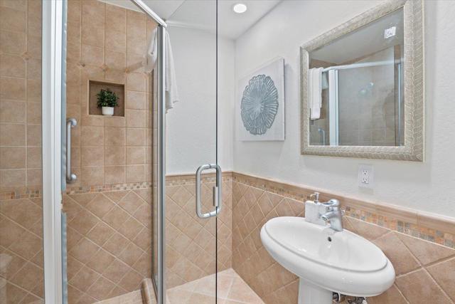 17095 Summit Way, Los Gatos CA: https://media.crmls.org/mediaz/2ed62647-a009-4f80-8fd3-8b081d3edeee.jpg