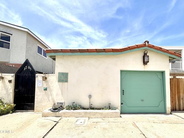 Detail Gallery Image 4 of 29 For 1205 Ocean Dr, Oxnard,  CA 93035 - 2 Beds | 2 Baths