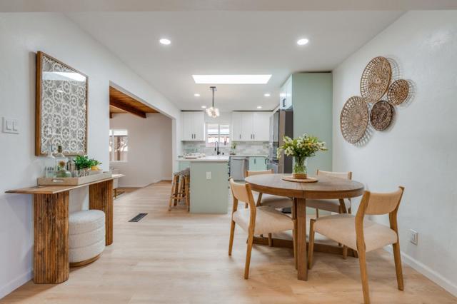 506 Bayview Drive, Aptos CA: https://media.crmls.org/mediaz/2ed72527-23a3-4099-baed-31be332ad54c.jpg