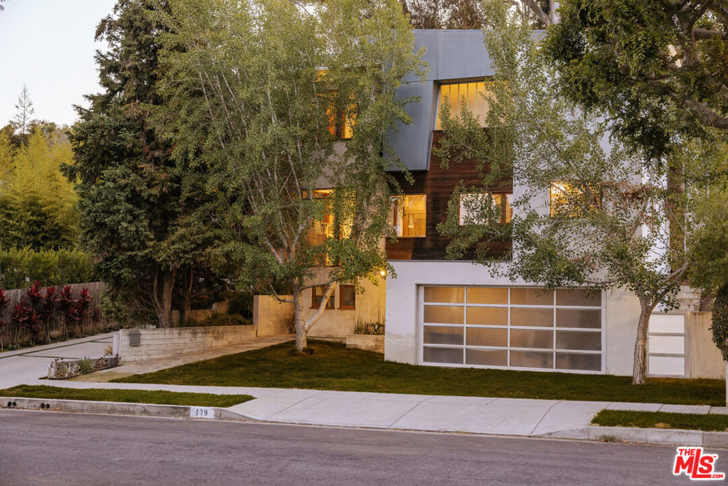 MLS #26857279 image #28