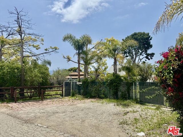 Drew Fenton | 27555 Pacific Coast Highway Malibu CA | MLS: 7292558