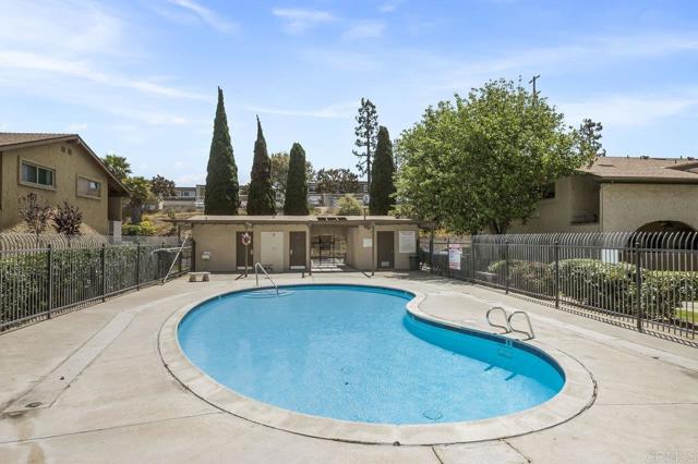 1450 Melrose Avenue, Chula Vista CA: https://media.crmls.org/mediaz/2ed95e6e-787d-476d-a85c-f47917ef395b.jpg