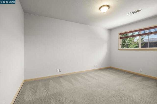 928 Sassel Ave, Concord CA: https://media.crmls.org/mediaz/2edaacae-9f98-4384-b1e2-2d54840c02d8.jpg