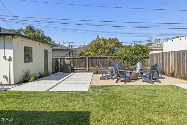 295 297 Estrella Street, Ventura CA: https://media.crmls.org/mediaz/2edb65df-b4e6-458c-b6c0-ac8fd8a4c555.jpg