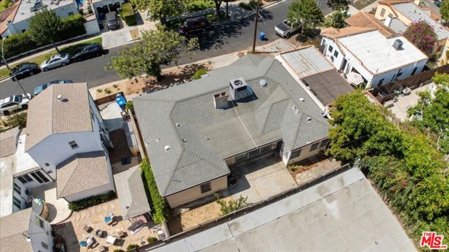 5981 Pickford Street, Los Angeles CA: https://media.crmls.org/mediaz/2edbe65d-6cb4-456d-b365-3797bb871f74.jpg