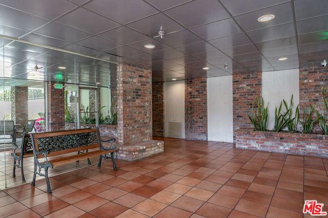 2260 North Cahuenga Boulevard, 306 photo 16