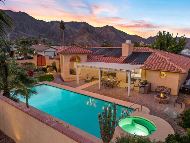 53720 Avenida Carranza, La Quinta CA: https://media.crmls.org/mediaz/2edf0212-521d-4f99-aed9-34b3f9da59b9.jpg