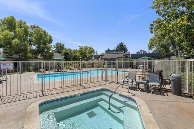 Detail Gallery Image 24 of 26 For 204 Cerco Rosado, San Marcos,  CA 92069 - 2 Beds | 2 Baths