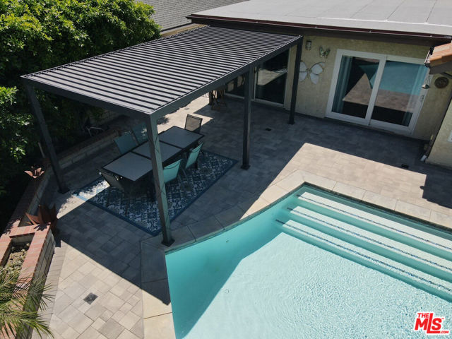 12818 Neon Way, Granada Hills CA: https://media.crmls.org/mediaz/2edf84d3-a4fb-455b-bb46-8224c1a331eb.jpg