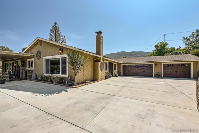 3006 N Victoria Drive, Alpine, CA 91901