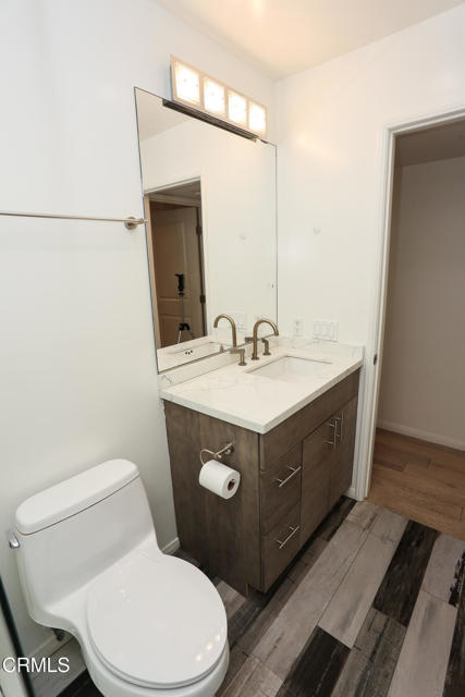 2491 Purdue Avenue, Los Angeles CA: https://media.crmls.org/mediaz/2ee14408-8922-4f86-9e27-11246d2bed30.jpg