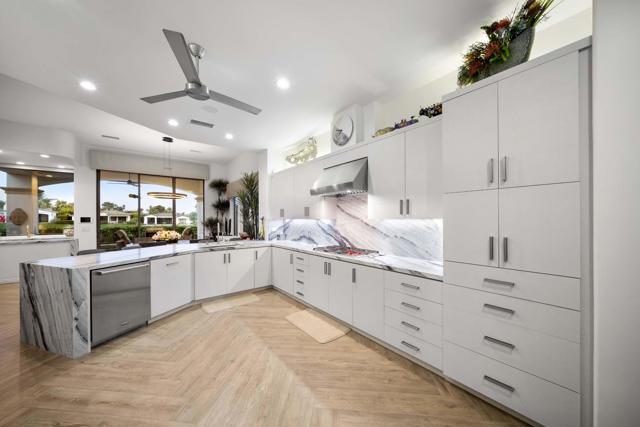 76357 Via Chianti, Indian Wells CA: https://media.crmls.org/mediaz/2ee16a4b-7c71-4e1c-8953-f8ce783b2ed6.jpg