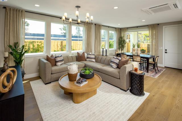 344 Waypoint Drive, Napa CA: https://media.crmls.org/mediaz/2ee1ce0d-b544-4cb2-8002-ac14baaeafd5.jpg