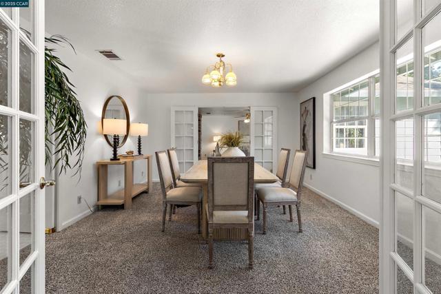 5435 Box R Ranch Rd, Vacaville CA: https://media.crmls.org/mediaz/2ee2aada-5170-4e83-8f4f-b9dd17851cb6.jpg